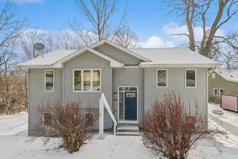 4837 Lanark Rd, Mound, MN 55364