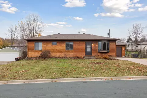 3574 77th St E, Inver Grove Heights, MN 55076