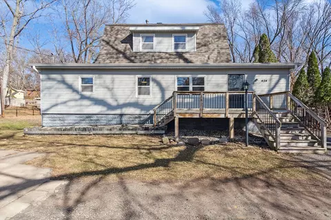 424 Mahtomedi Ave, Mahtomedi, MN 55115