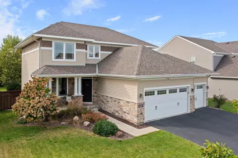 4450 Brockton Dr, Woodbury, MN 55129