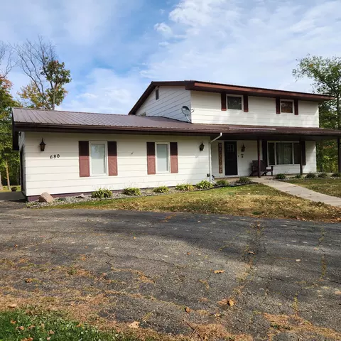 680 Main St, Hill City, MN 55748