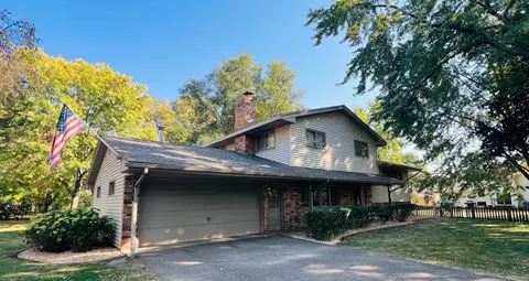 9440 Oliver Ave N, Minneapolis, MN 55444