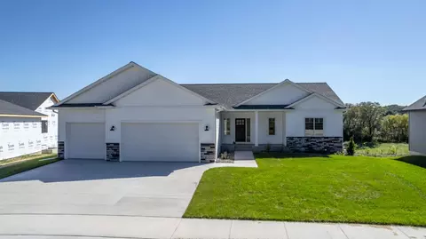 1892 Hadley Hills Dr NE, Rochester, MN 55906