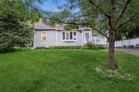 10 Circle Dr, Circle Pines, MN 55014 photo 3
