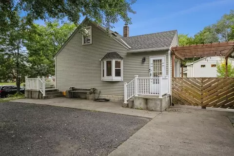 10 Circle Dr, Circle Pines, MN 55014 photo 6