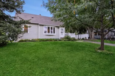 10 Circle Dr, Circle Pines, MN 55014 photo 4