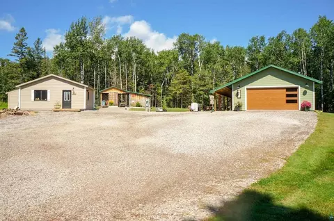 725 Stanley Rd, Two Harbors, MN 55616
