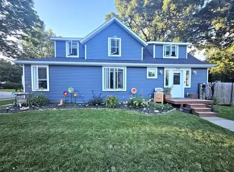 240 Shaubut St, Mankato, MN 56001