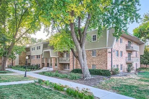 7414 W 22nd St #202, Saint Louis Park, MN 55426