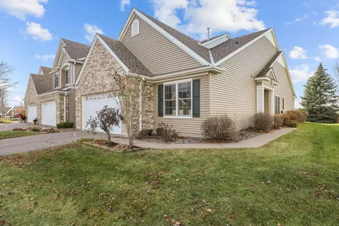 9865 Alvarado Ln N #4103, Maple Grove, MN 55311