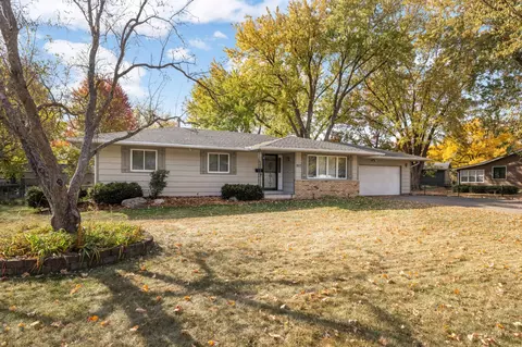 5117 W 110th St, Bloomington, MN 55437