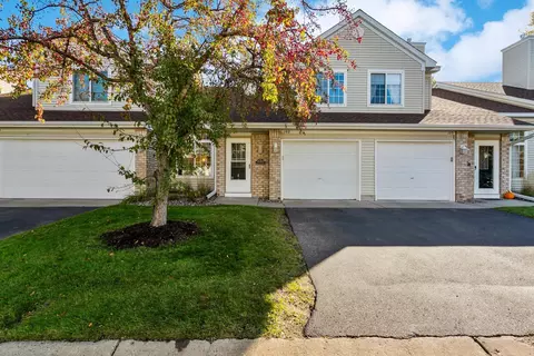 15325 Greenhaven Ln #102, Burnsville, MN 55306