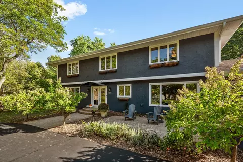 1770 Ridgewood Dr, Mendota Heights, MN 55118