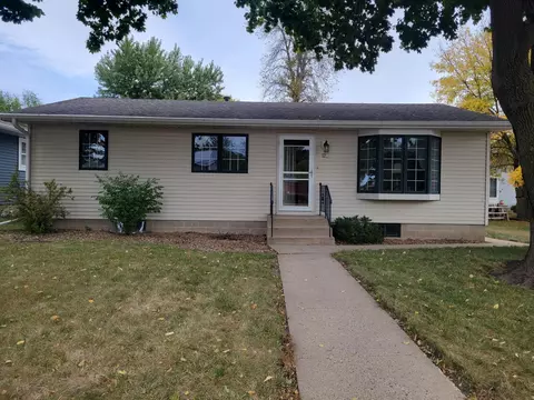 721 S Valley St, New Ulm, MN 56073