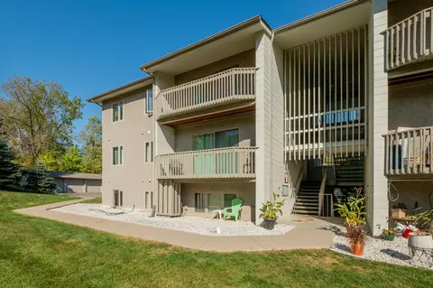 1203 Highland Ave, Northfield, MN 55057