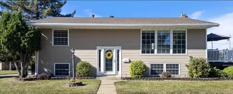 1201 1st Ave NW, Chisholm, MN 55719