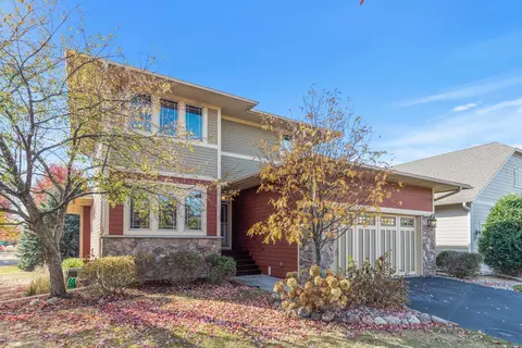 1276 Lakemoor Dr, Woodbury, MN 55129