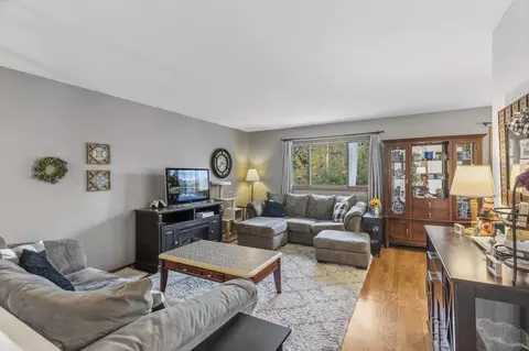 214 S Street St W, South Saint Paul, MN 55075