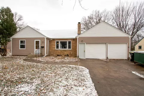 803 Park St S, Fairfax, MN 55332