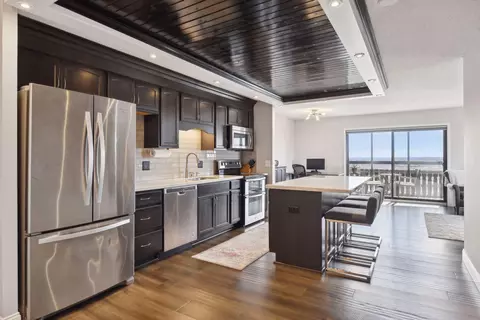 410 Groveland Ave #2001, Minneapolis, MN 55403