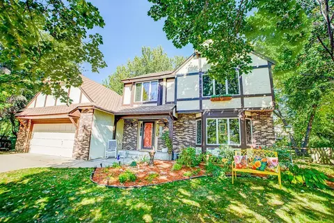 1261 Amundson Cir, Stillwater, MN 55082