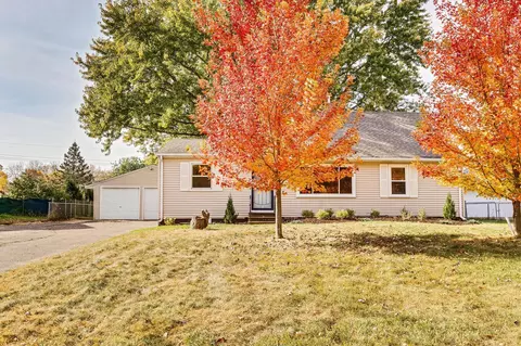 5915 Carlson St, Shoreview, MN 55126