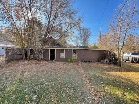 Exterior - 1306 Oak St, Brainerd, MN 56401 photo 4 of 5