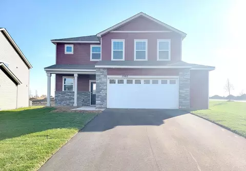 1980 Rainier Dr, Shakopee, MN 55379