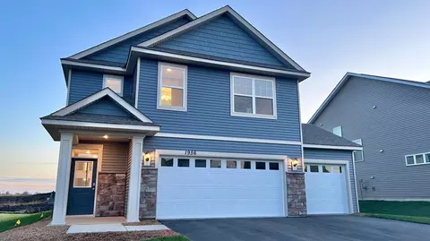 1956 Rainier Dr, Shakopee, MN 55379