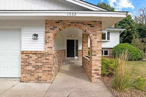 1532 Meadow Ln, Maple Plain, MN 55359 photo 5