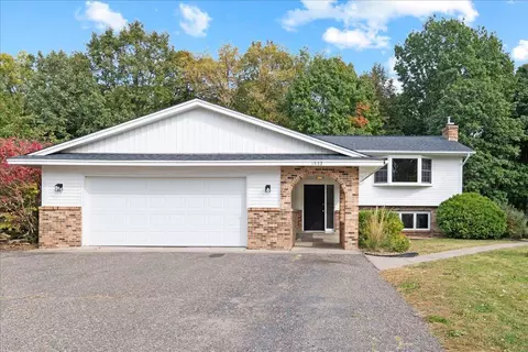 1532 Meadow Ln, Maple Plain, MN 55359