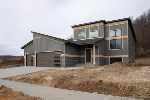 1749 Hadley Hills Dr NE, Rochester, MN 55906