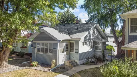 1482 Sheldon St, Saint Paul, MN 55108