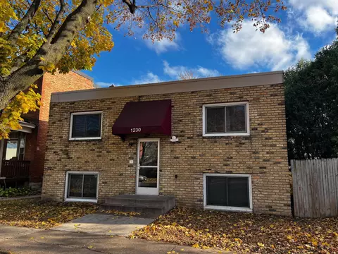 1230 7th St W, Saint Paul, MN 55102