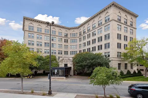 510 Groveland Ave #526, Minneapolis, MN 55403