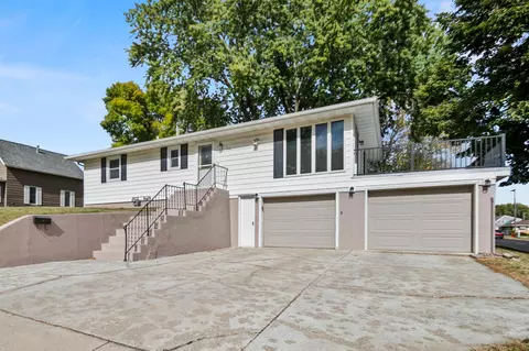 102 13th St NW, Owatonna, MN 55060