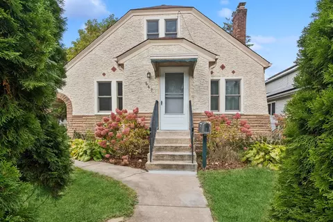 647 15th Ave N, South Saint Paul, MN 55075
