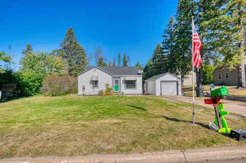3 Merritt Dr, Virginia, MN 55792
