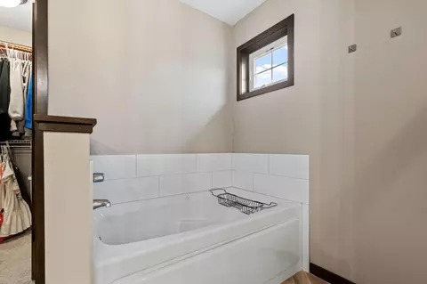 4977 Oak St E, Maple Plain, MN 55359 photo 31