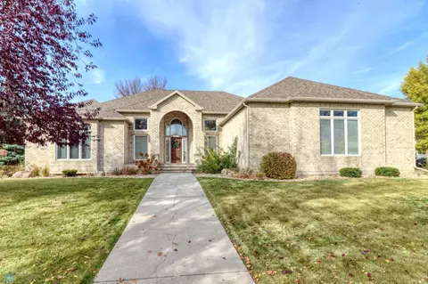 4119 Timberline Dr S, Fargo, ND 58104