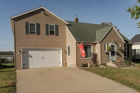 909 Fillmore St SE, Chatfield, MN 55923