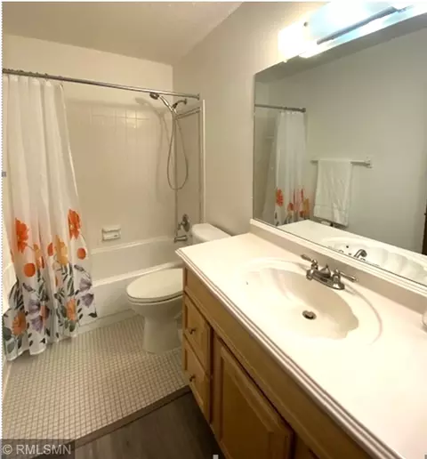 1700 Four Oaks Rd #325, Eagan, MN 55121 photo 15