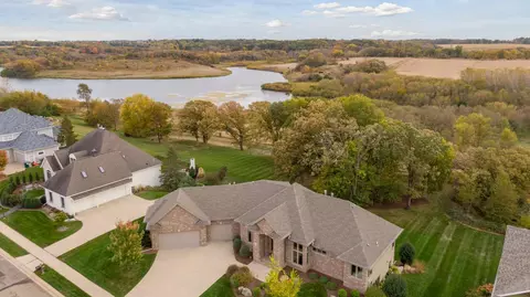5435 Scenic View Dr SW, Rochester, MN 55902
