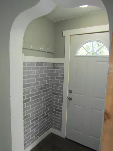 228 E Sorenson Ave, Appleton, MN 56208 photo 3