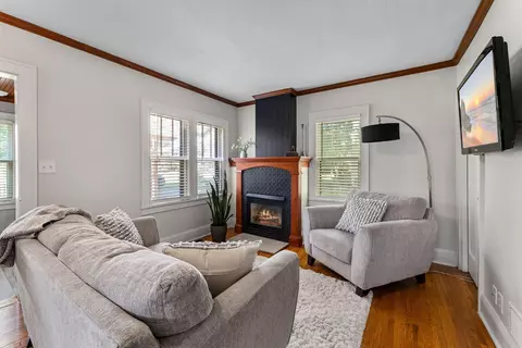 3317 Lake Shore Blvd, Wayzata, MN 55391