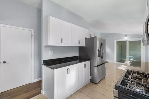 618 E 13th St, Blue Earth, MN 56013 photo 9