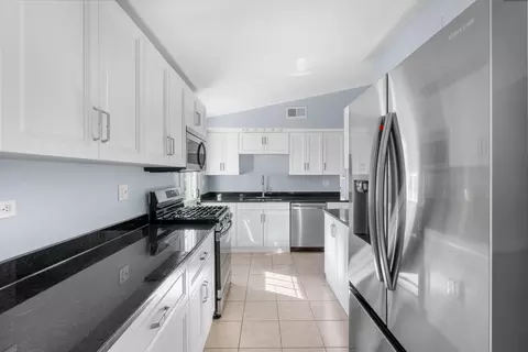 618 E 13th St, Blue Earth, MN 56013 photo 7