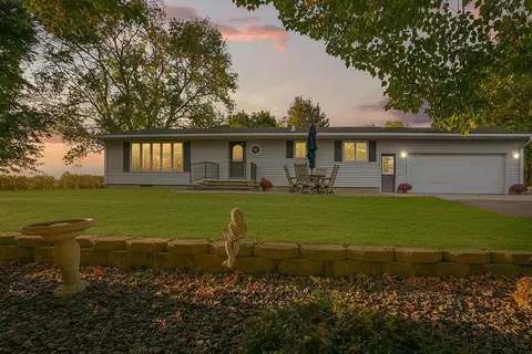23966 Iona Ave, Morristown, MN 55052