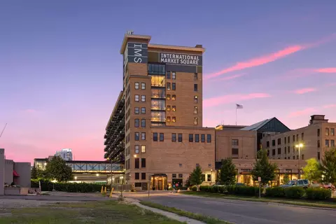 290 Market St #804, Minneapolis, MN 55405