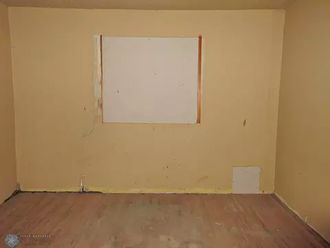 204 Maple Ave, Oakes, ND 58474 photo 14